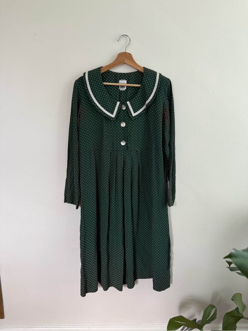 Vintage peter pan collar maternity dress